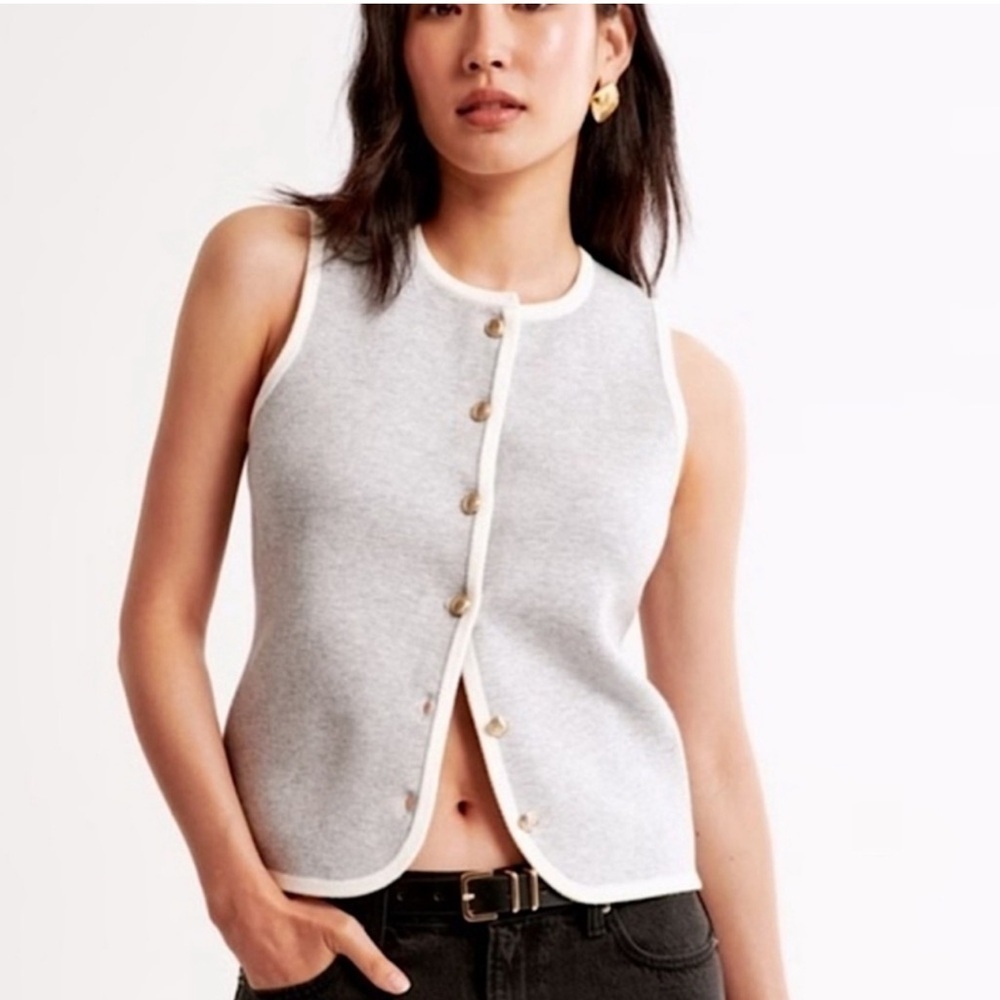 Abercrombie & Fitch Grey LuxeLoft Gold Button-Up Mara Crewneck Sweater Vest
